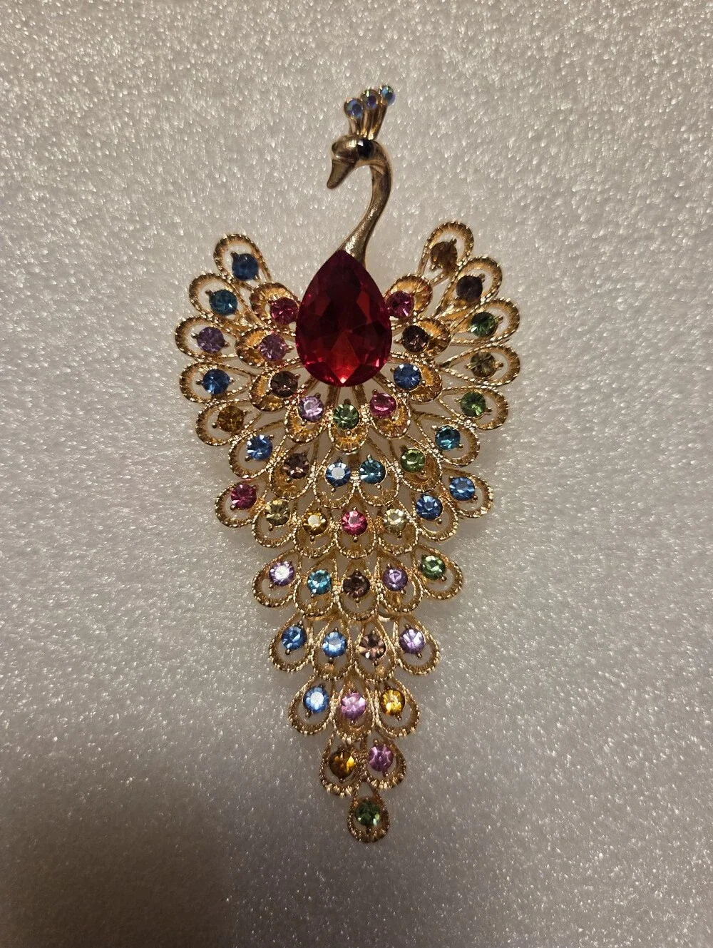 N/A elegant gold